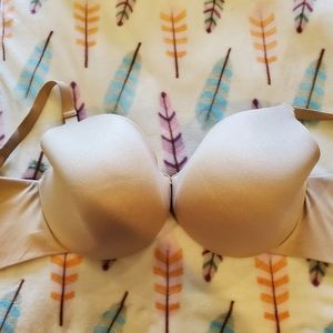 Cacique lightly lined full coverage bra 38G